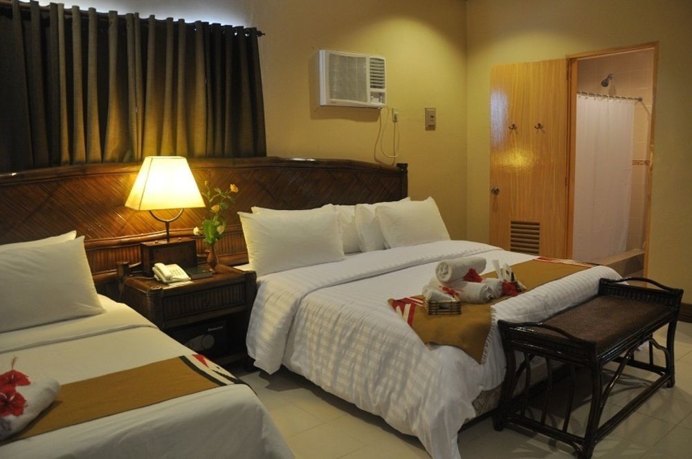 Paras Beach Resort Naasag Exterior foto