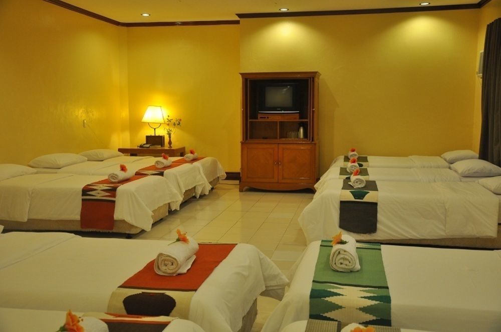Paras Beach Resort Naasag Exterior foto