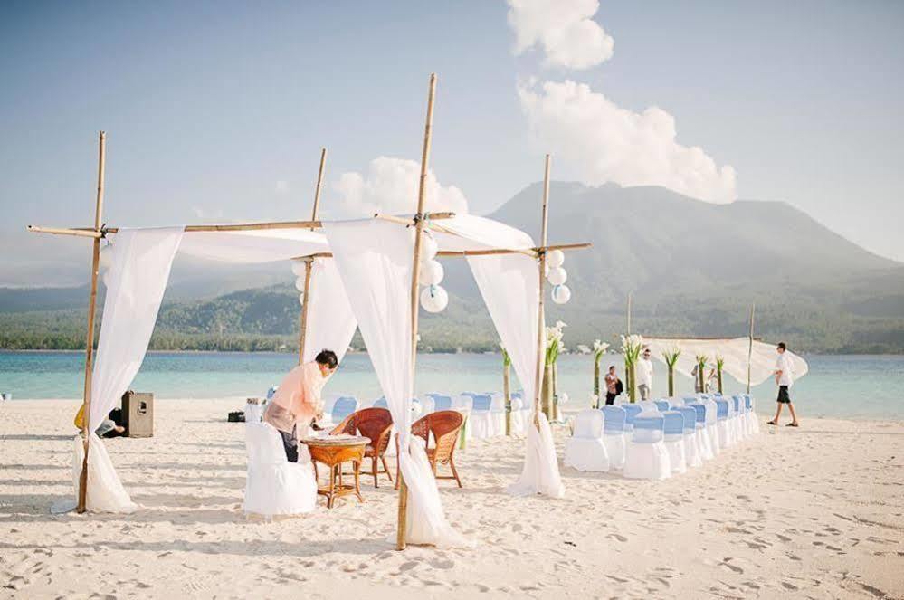 Paras Beach Resort Naasag Exterior foto