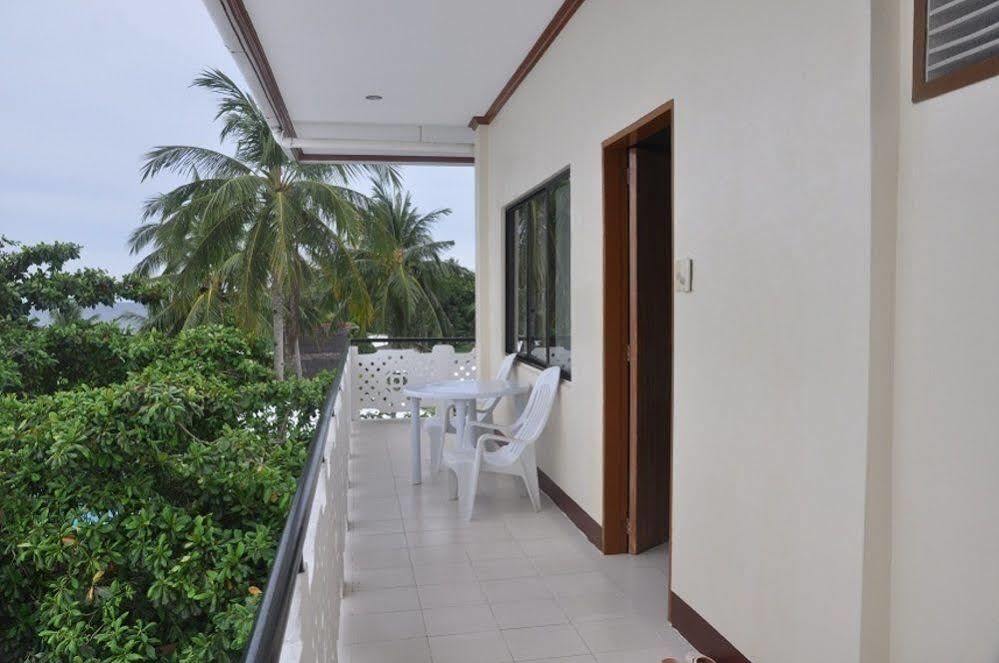 Paras Beach Resort Naasag Exterior foto