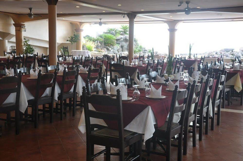 Paras Beach Resort Naasag Exterior foto